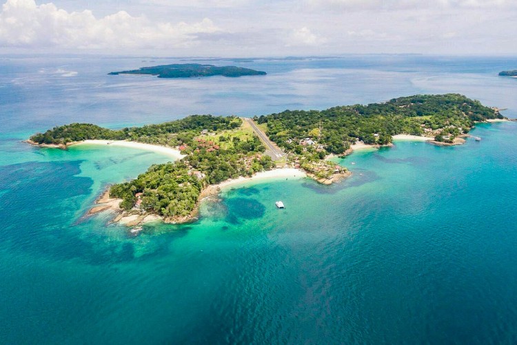 Una isla privada ubicada frente a la costa de Panamá.