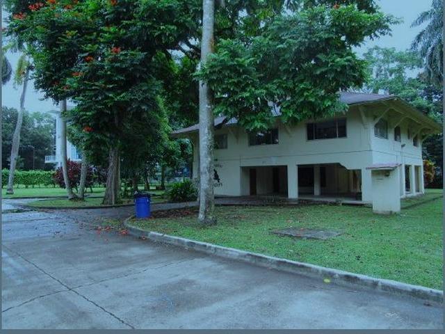 LOTE EN ALTOS DE AMADOR CON VIVIENDA DE DOS NIVELES