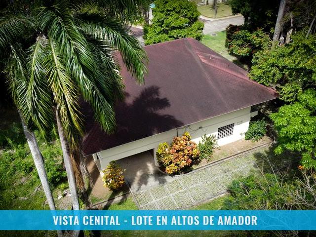 LOTE EN ALTOS DE AMADOR CON VIVIENDA DE DOS NIVELES