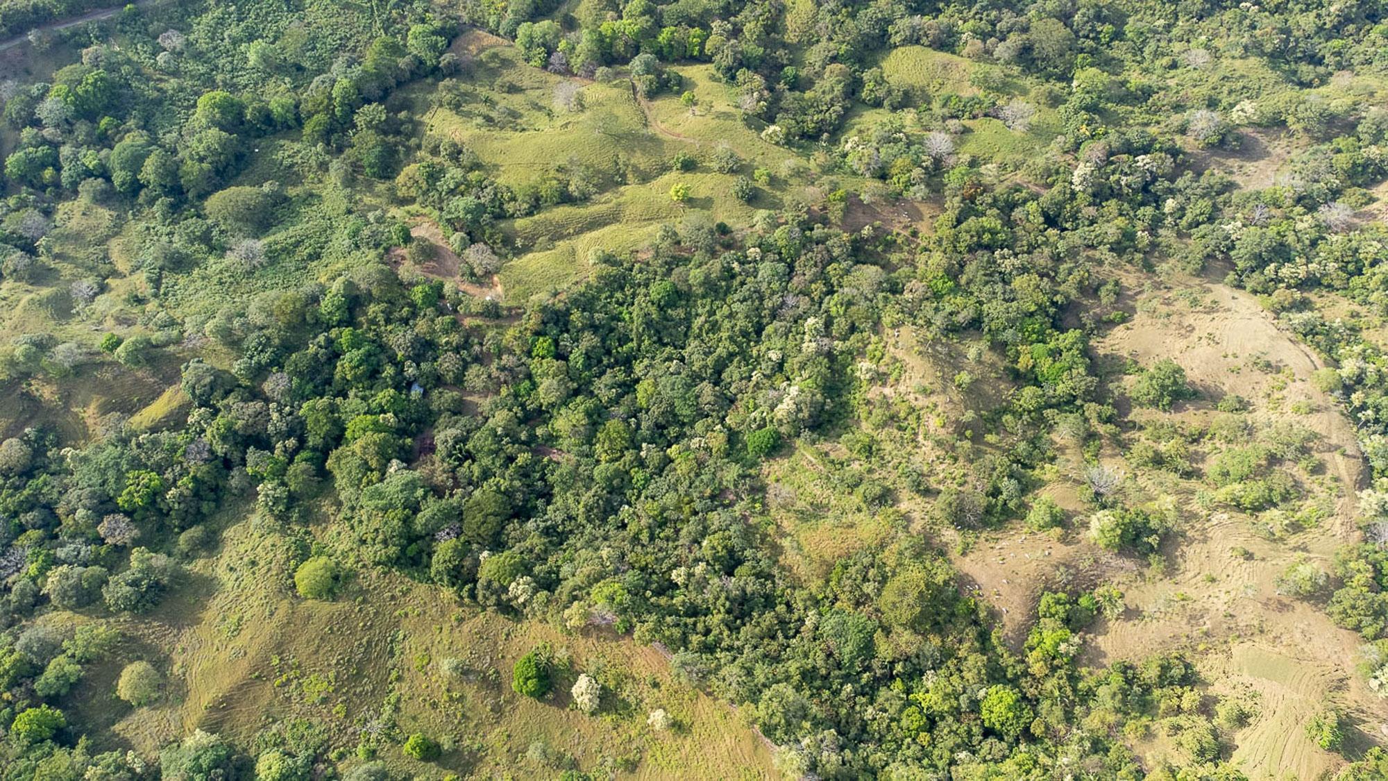 EXHUBERANTE PROPIEDAD EN VENTA CERCA DEL PUEBLO DE CAMBUTAL