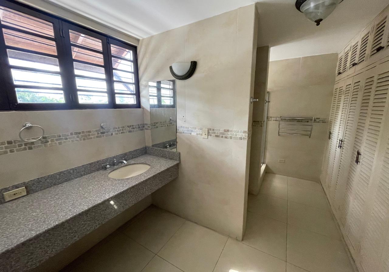 Venta de Casa en Altos del Golf (San Francisco)