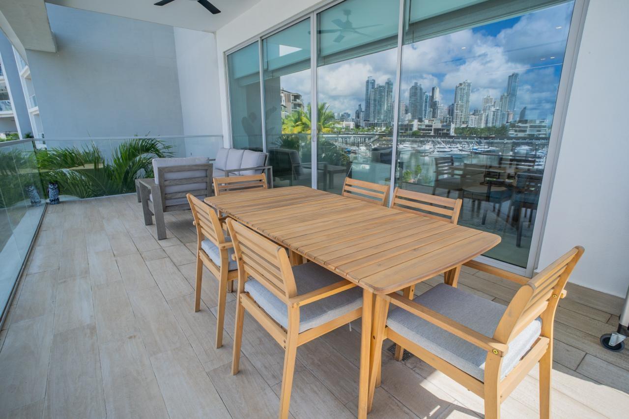 BEACH CLUB RESIDENCES, OCEAN REEF ISLAND