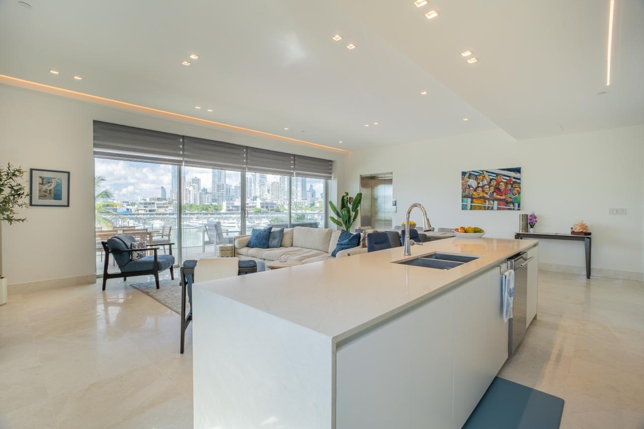 BEACH CLUB RESIDENCES, OCEAN REEF ISLAND