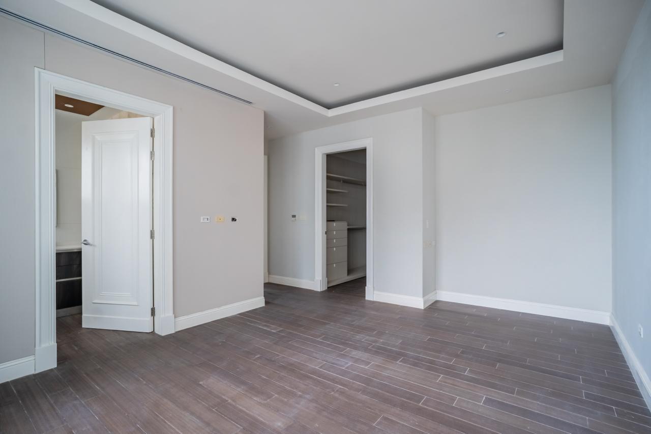 En venta Villa Sky Lujoso Penthouse de 4 niveles En Q Tower Punta Pacífica