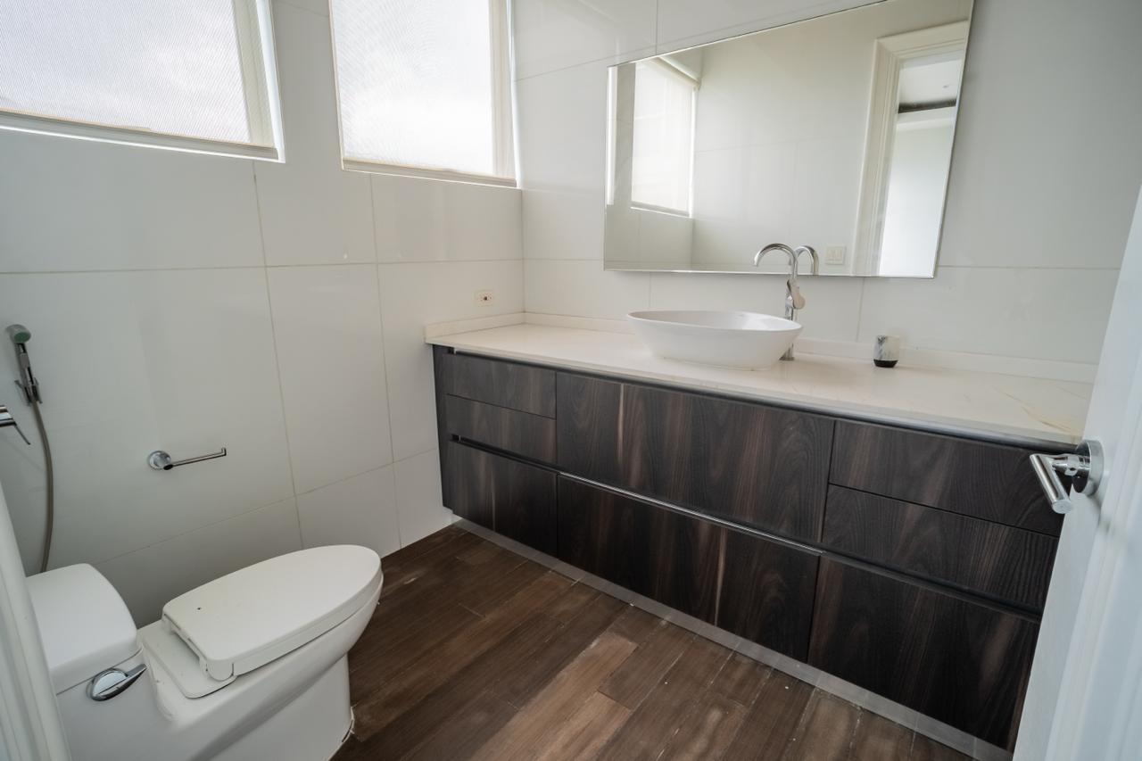 En venta Villa Sky Lujoso Penthouse de 4 niveles En Q Tower Punta Pacífica