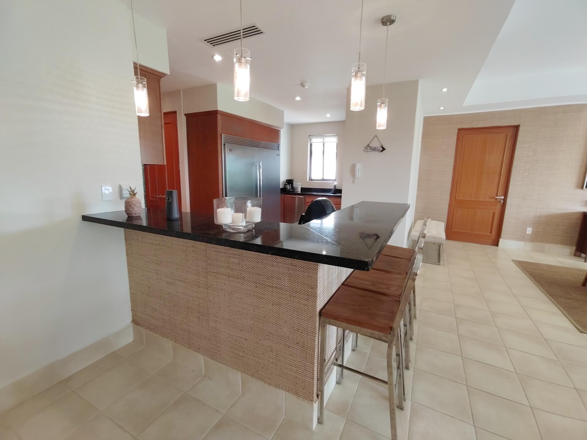 Elegante Apartamento en Buenaventura con Vista al Lago y la Naturaleza