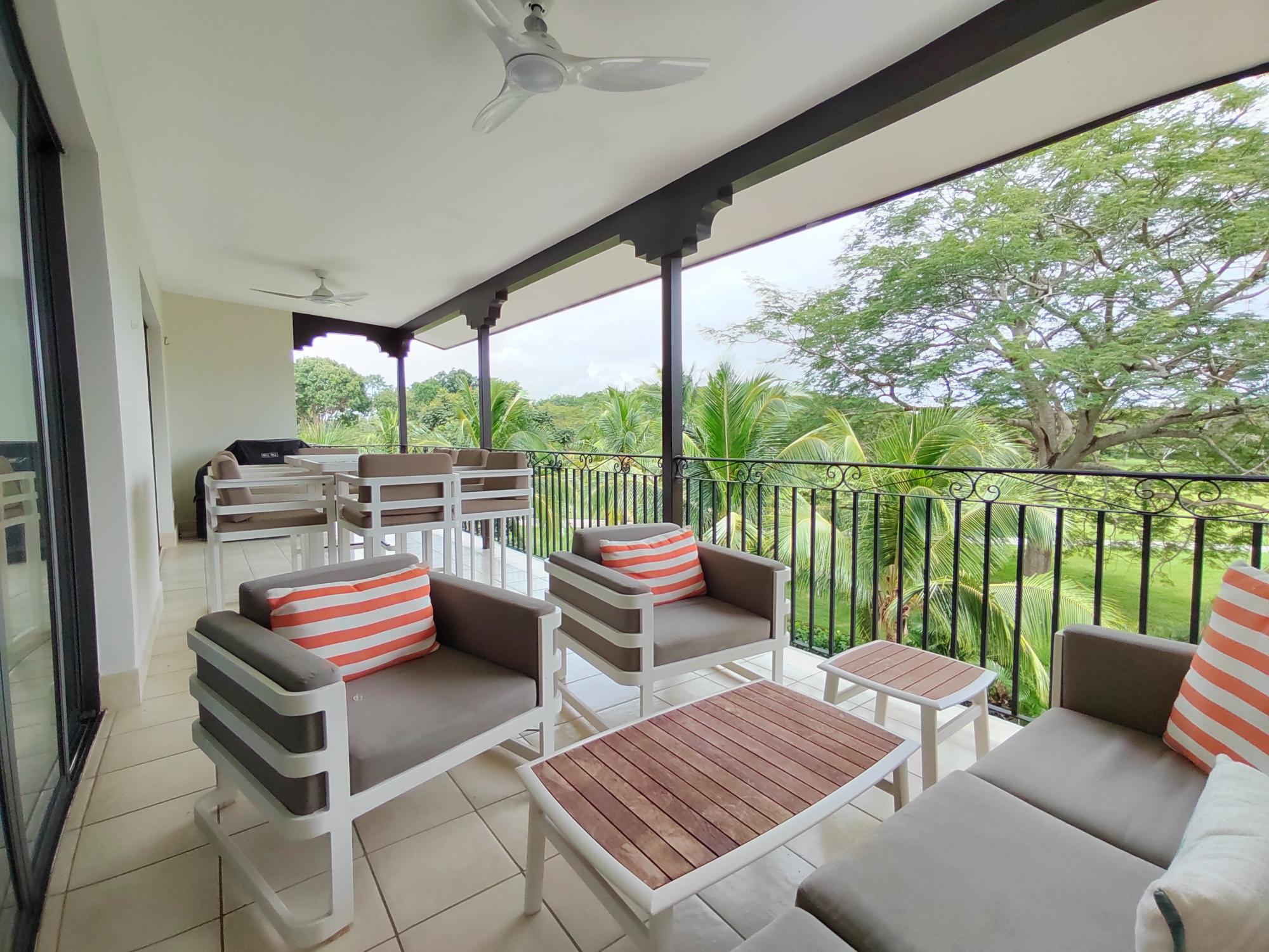 Elegante Apartamento en Buenaventura con Vista al Lago y la Naturaleza