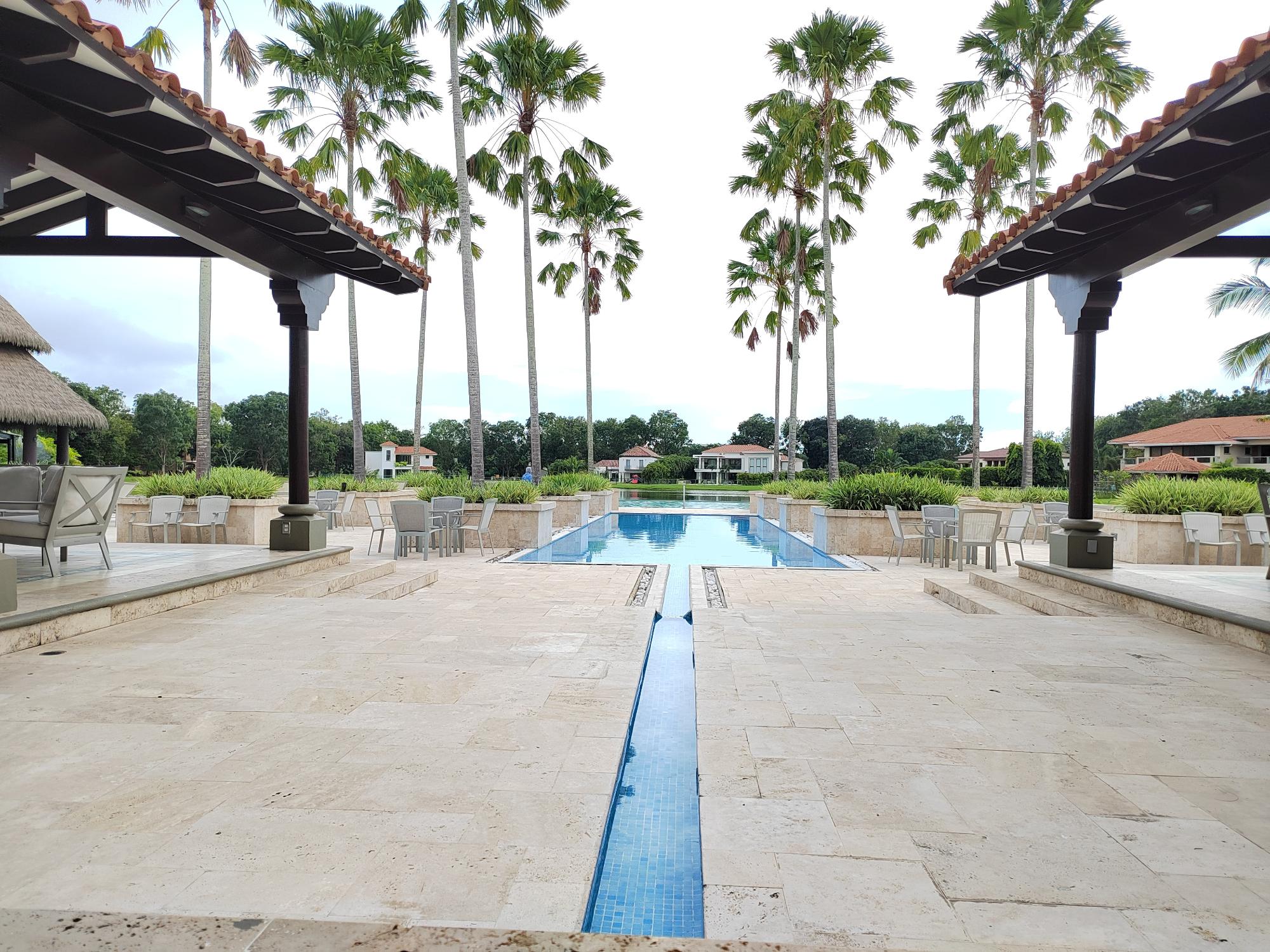 Elegante Apartamento en Buenaventura con Vista al Lago y la Naturaleza