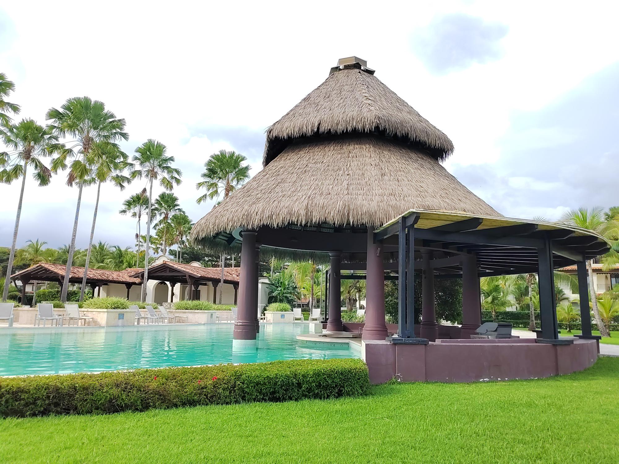 Elegante Apartamento en Buenaventura con Vista al Lago y la Naturaleza