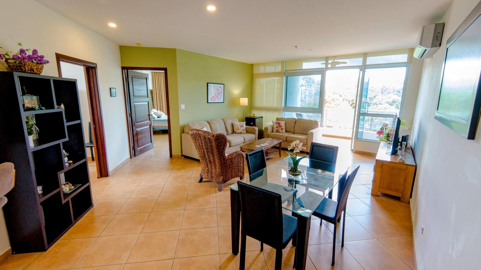 Apartamento de 2 Recámaras 2 Baños en Coronado Golf Panamá