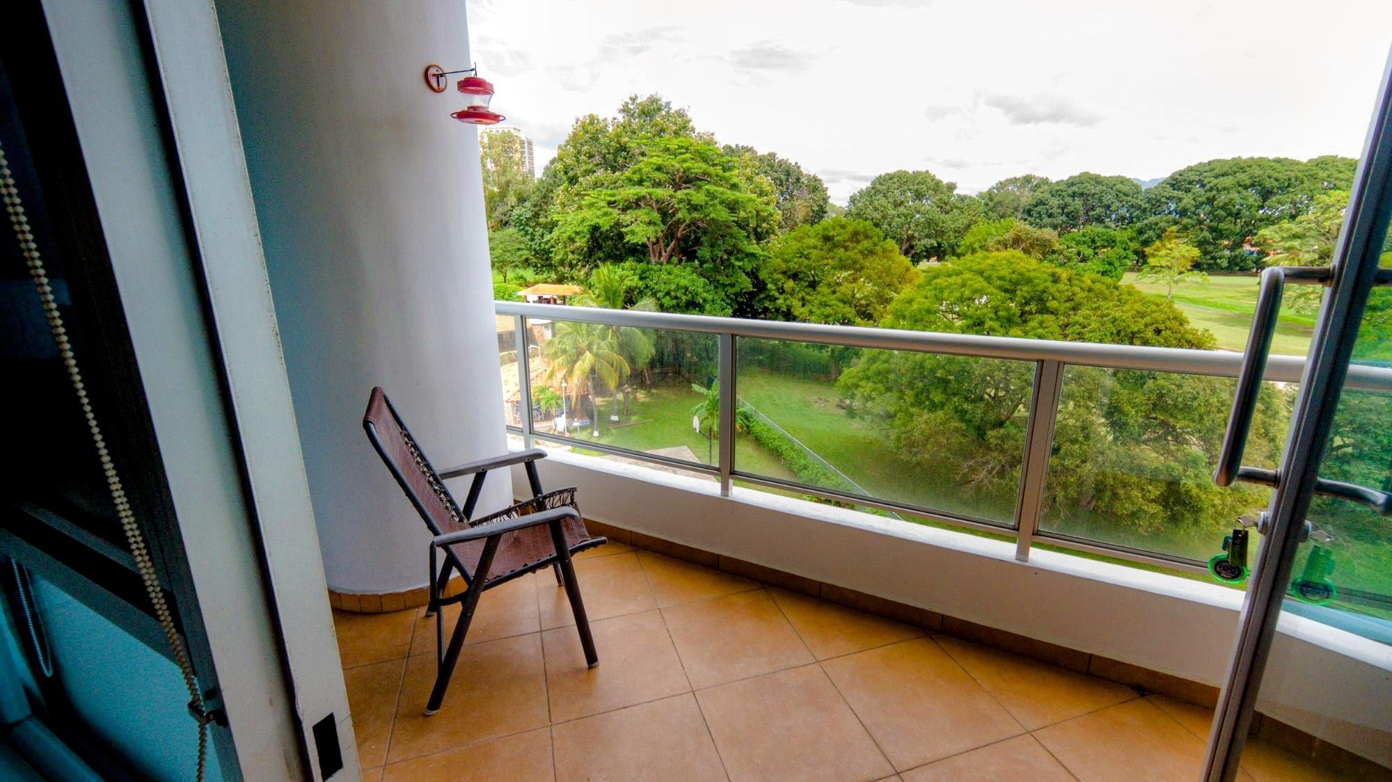 Apartamento de 2 Recámaras 2 Baños en Coronado Golf Panamá