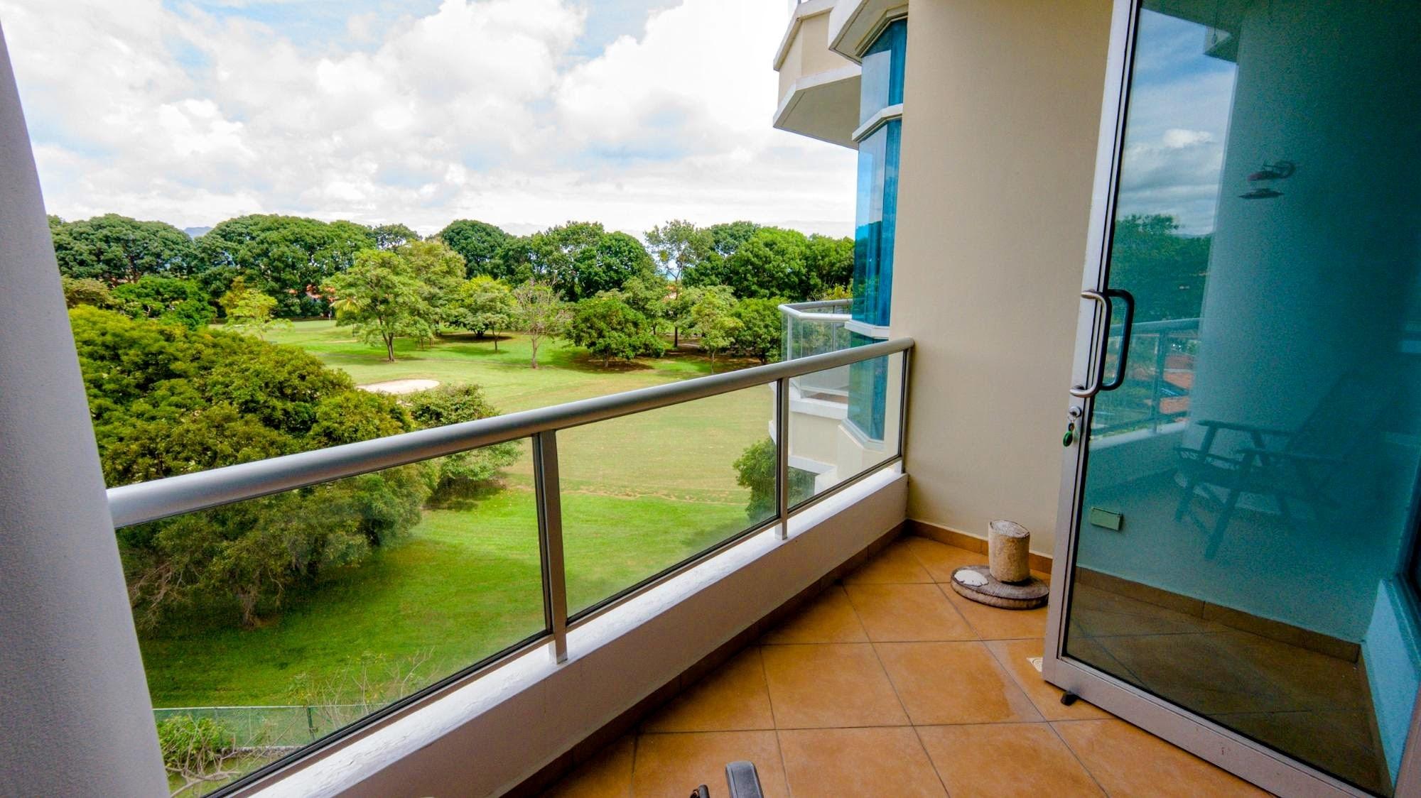 Apartamento de 2 Recámaras 2 Baños en Coronado Golf Panamá