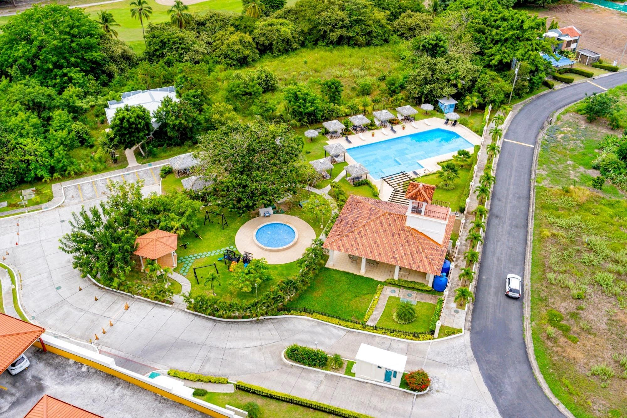 Apartamento de 2 Recámaras 2 Baños en Coronado Golf Panamá