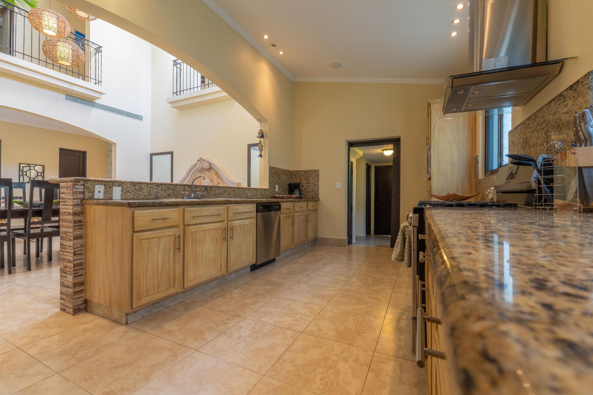 Preciosa Casa Frente al Mar en Venta en Buenaventura