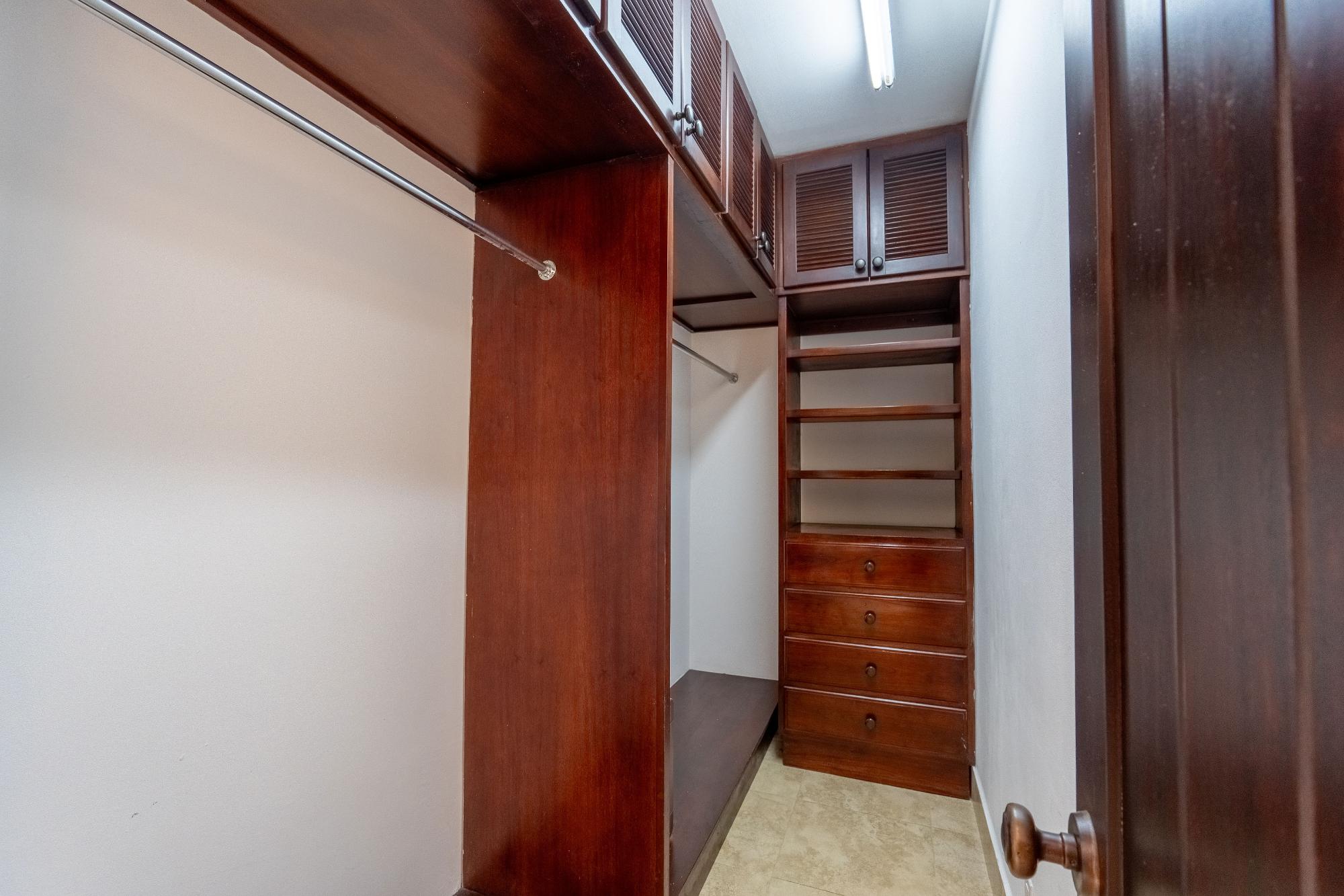 Preciosa Casa Frente al Mar en Venta en Buenaventura