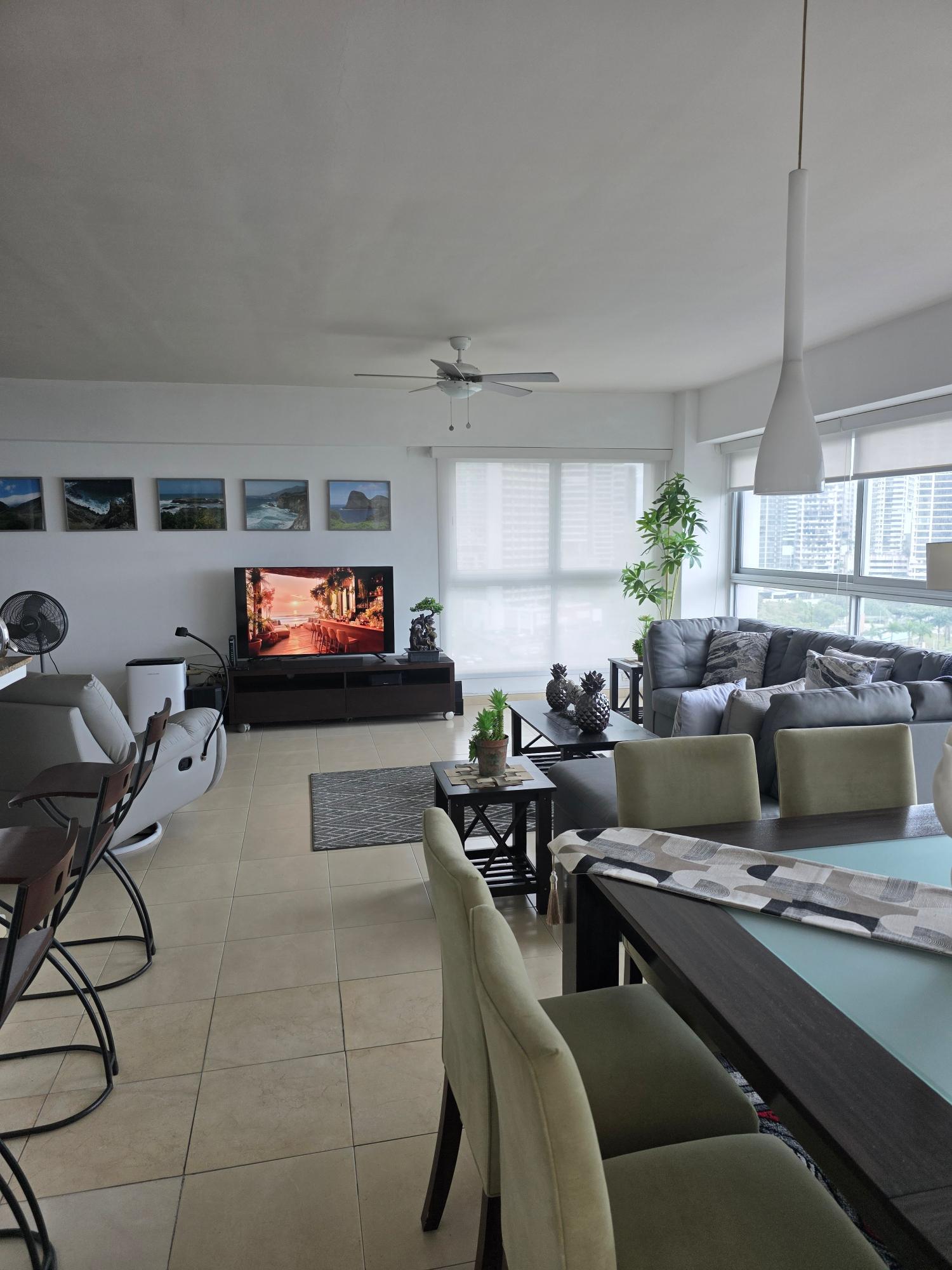 APARTAMENTO CON VISTA AL MAR