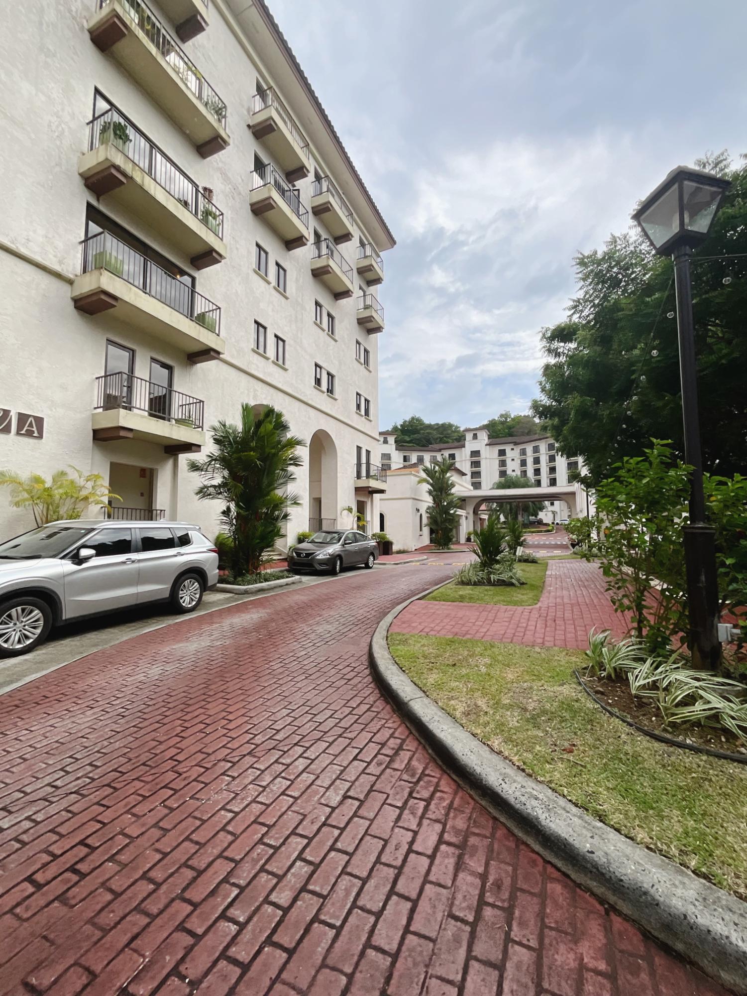 SE VENDE APARTAMENTO PLANTA BAJA