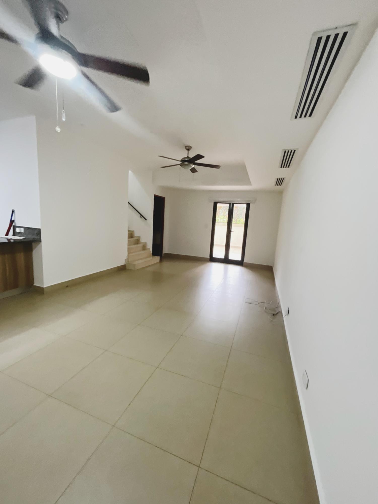 SE VENDE APARTAMENTO PLANTA BAJA