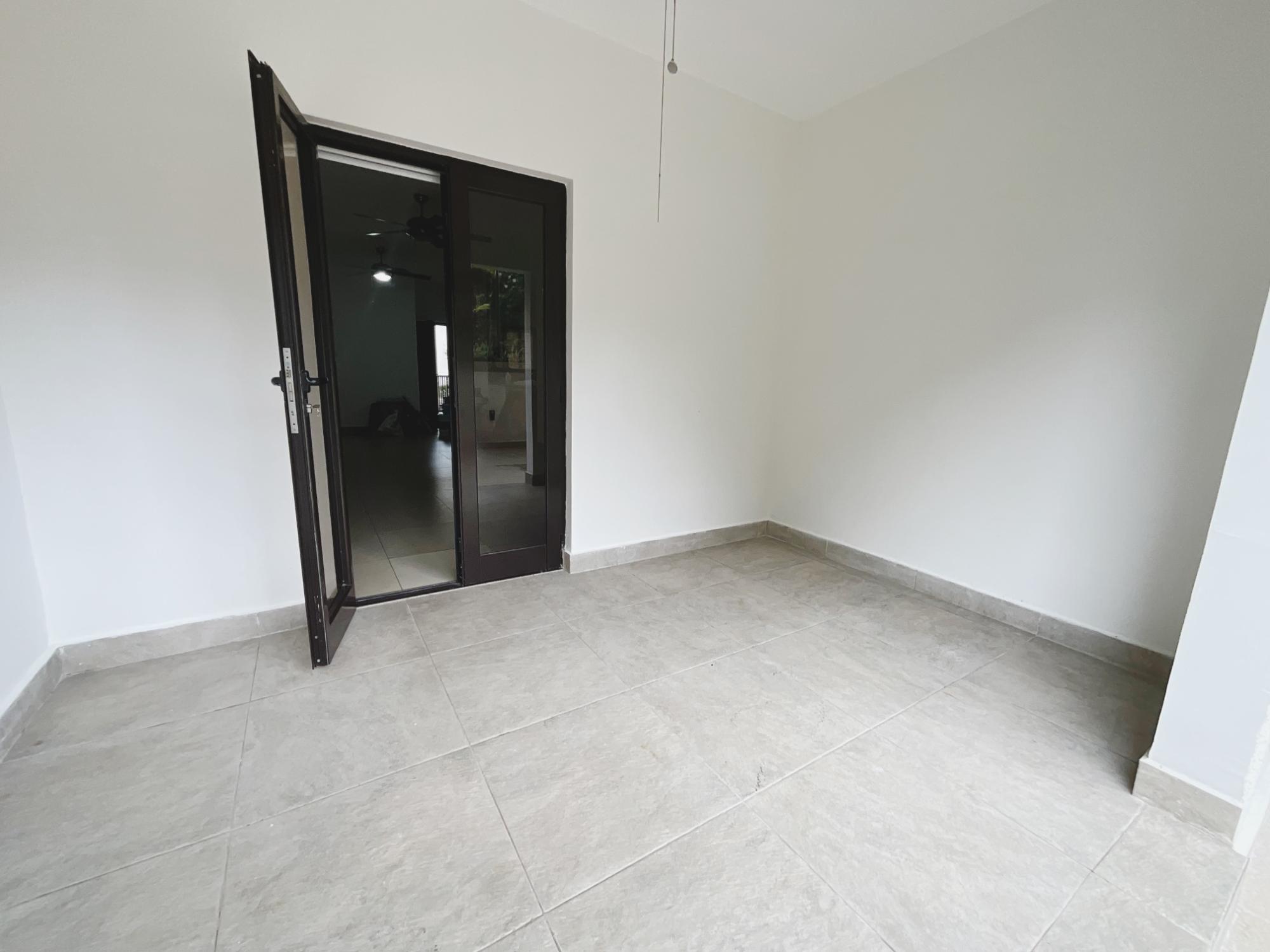 SE VENDE APARTAMENTO PLANTA BAJA