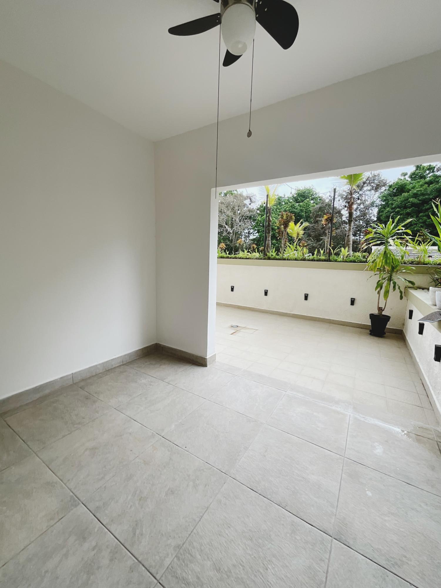 SE VENDE APARTAMENTO PLANTA BAJA