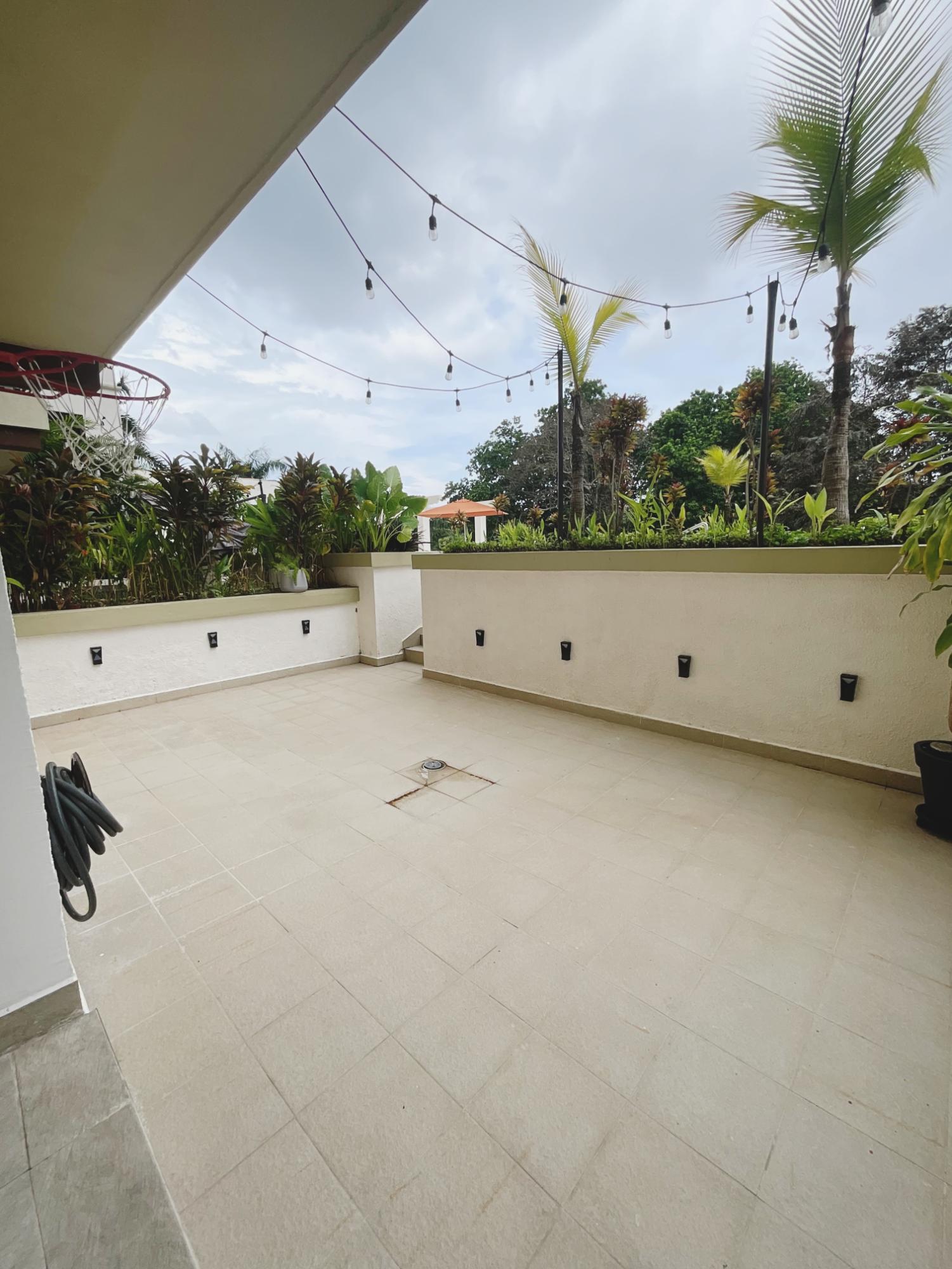 SE VENDE APARTAMENTO PLANTA BAJA