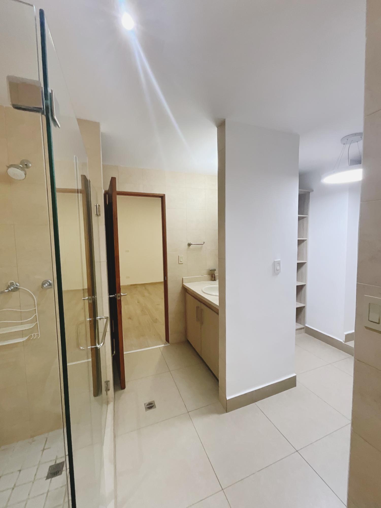 SE VENDE APARTAMENTO PLANTA BAJA