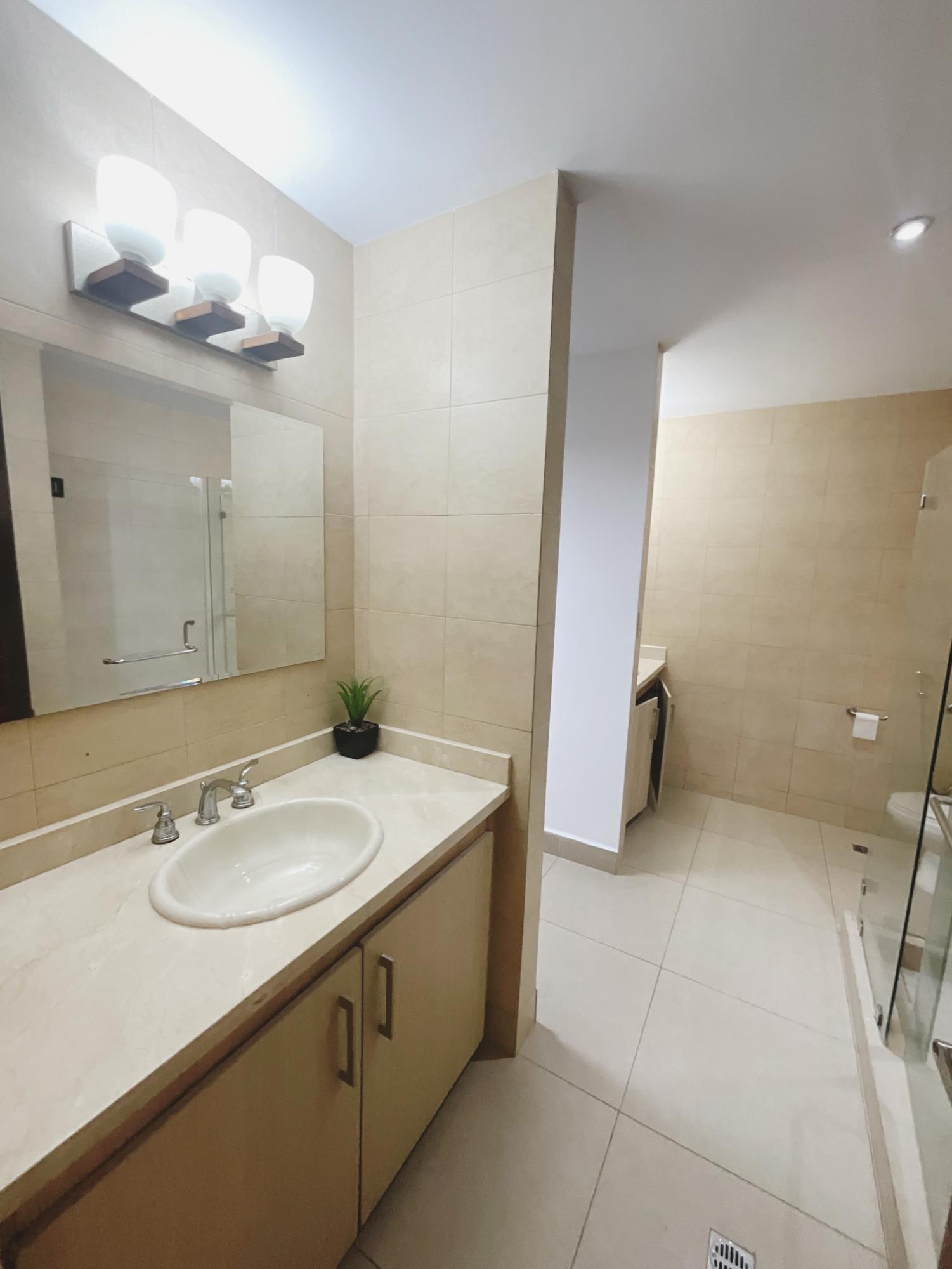 SE VENDE APARTAMENTO PLANTA BAJA