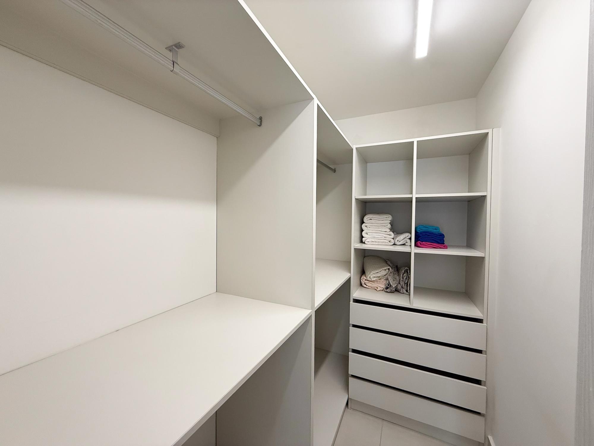 Apartamento de 2 Recameras en Venta en Coco del Mar.
