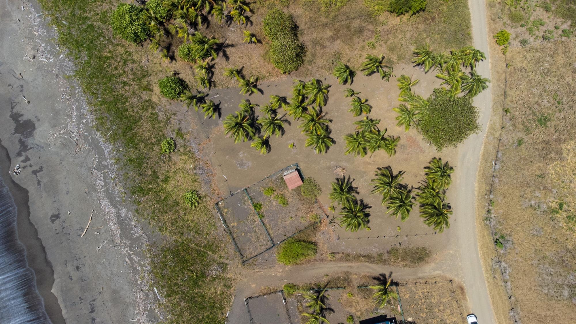 Se Vende Terreno Titulado frente a la playa en Cambutal