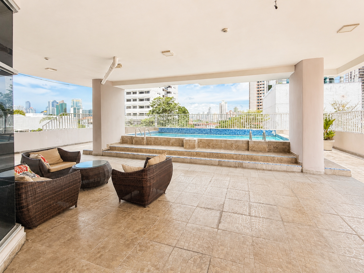 Venta y alquiler de apartamento en Fairmont Plaza, Calle 67, San Francisco