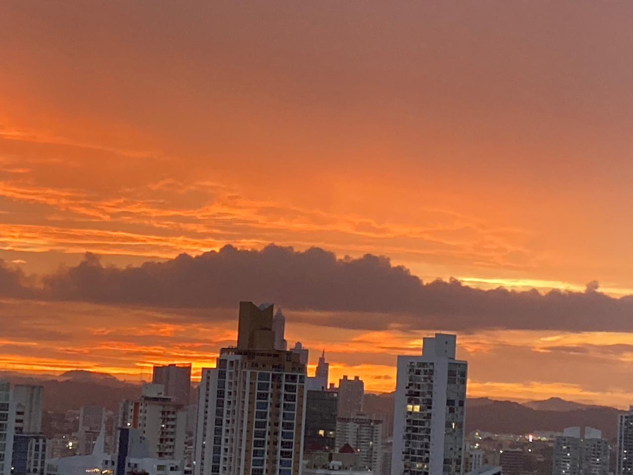 PH Premium Tower Jr PentHouse Venta 455,000.00 ó Alquiler 2,500.00