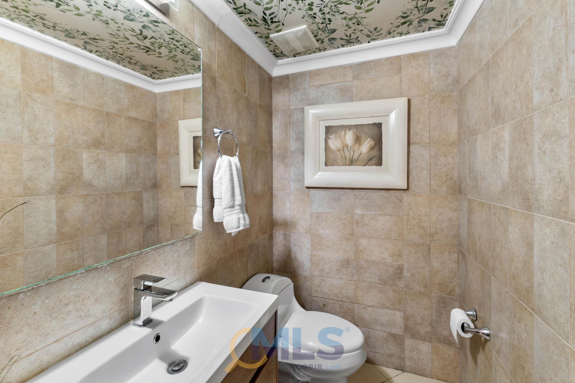 APARTAMENTO CON TERRAZA EN EMBASSY CLUB COURTYARD