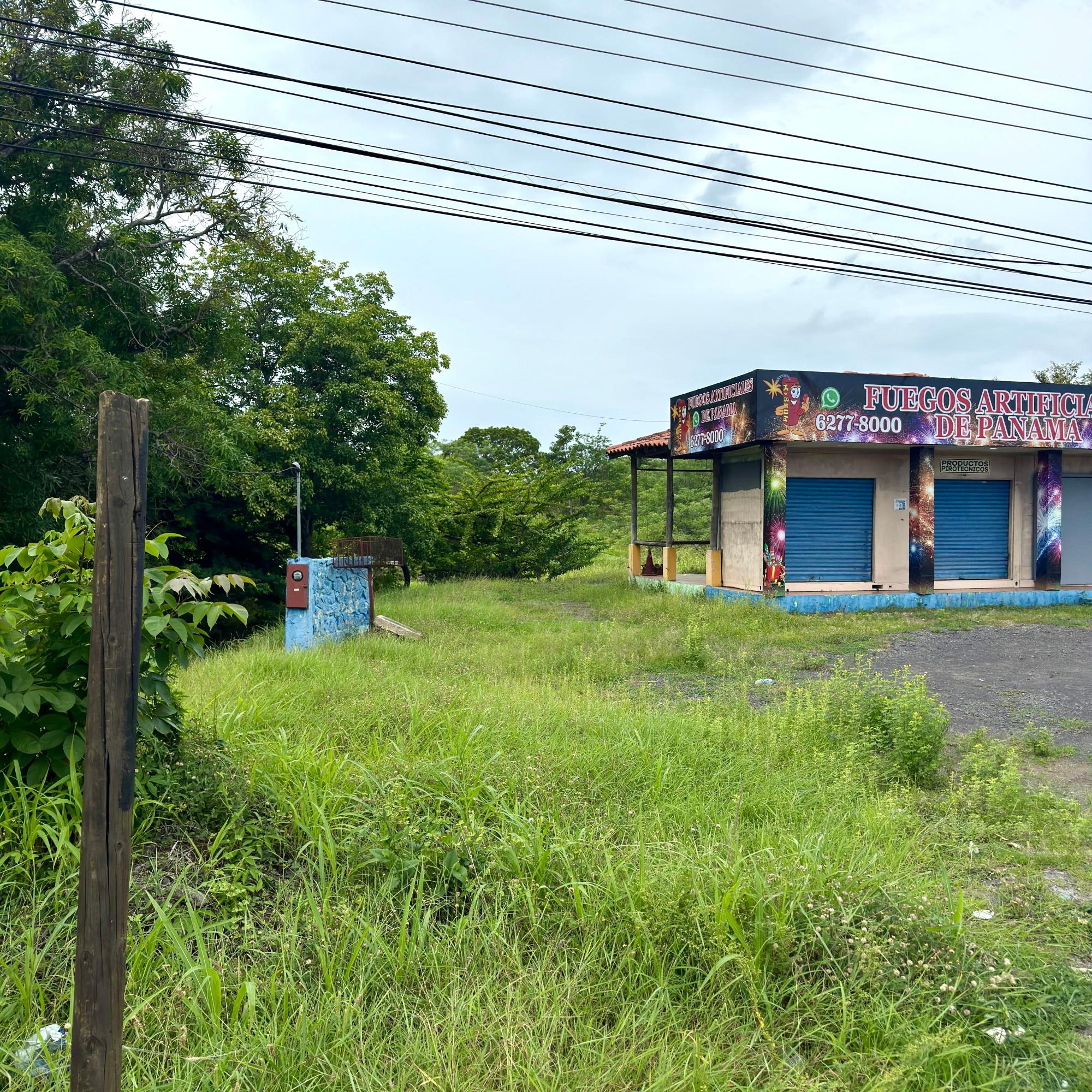 Venta de terreno comercial sobre la Interamericana en Coronado