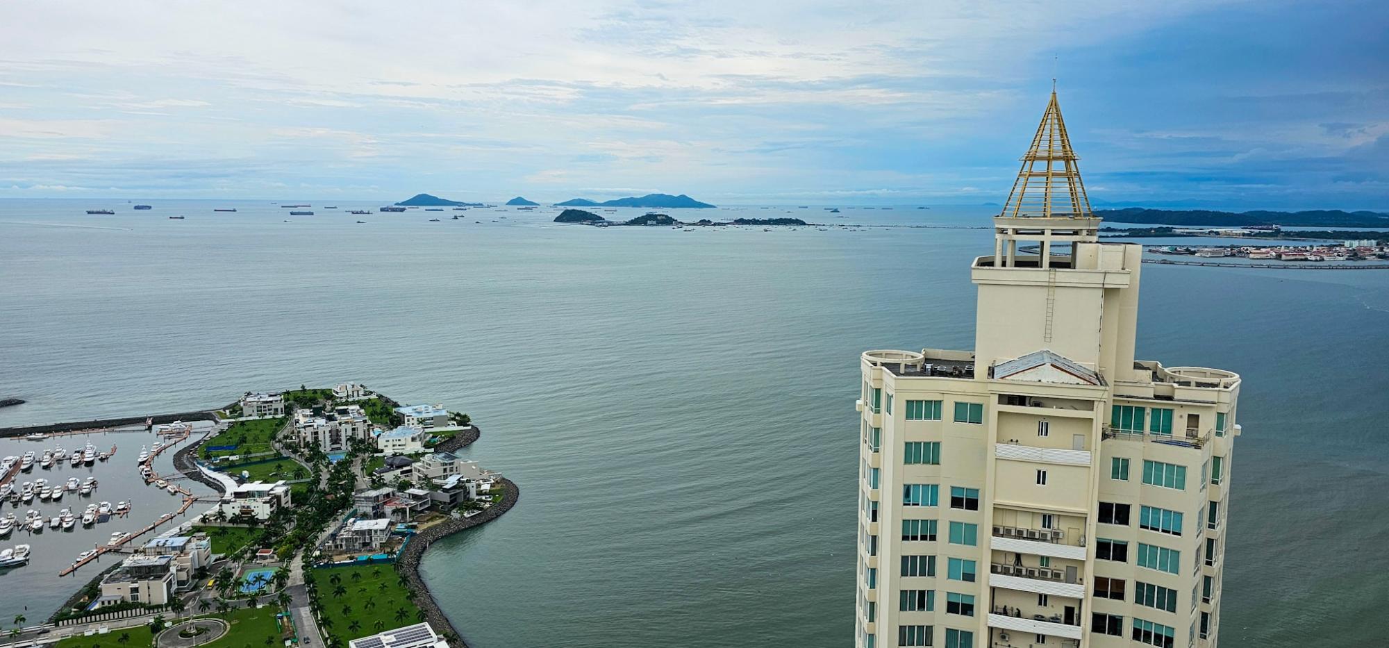 ¡GANGA! PENTHOUSE FRENTE AL MAR - 539 M2 - PUNTA PACÍFICA