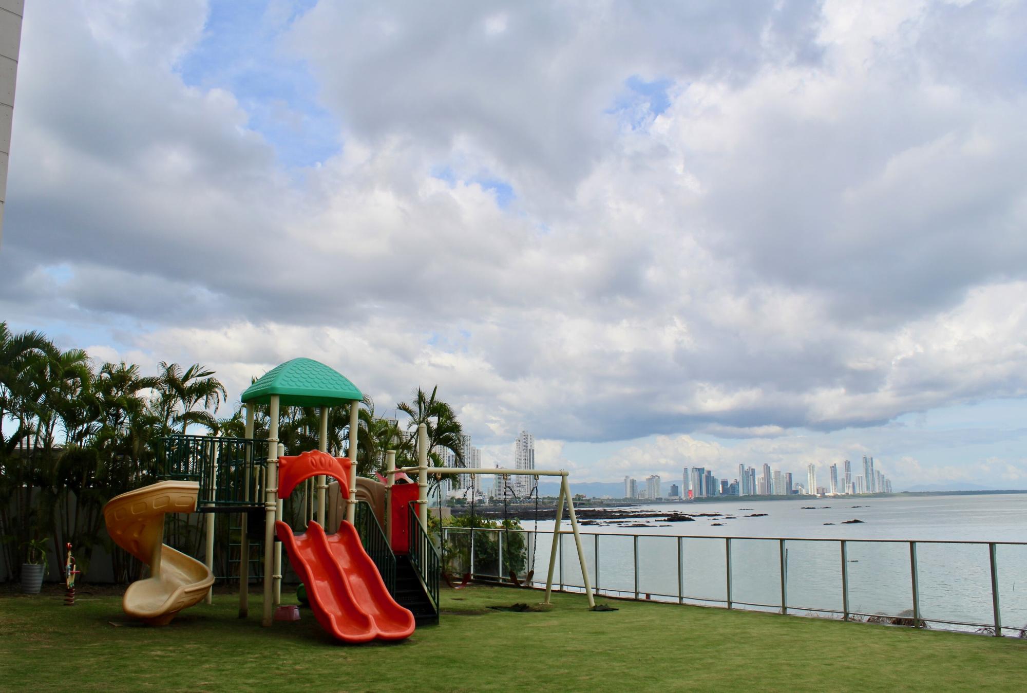 ¡GANGA! PENTHOUSE FRENTE AL MAR - 539 M2 - PUNTA PACÍFICA