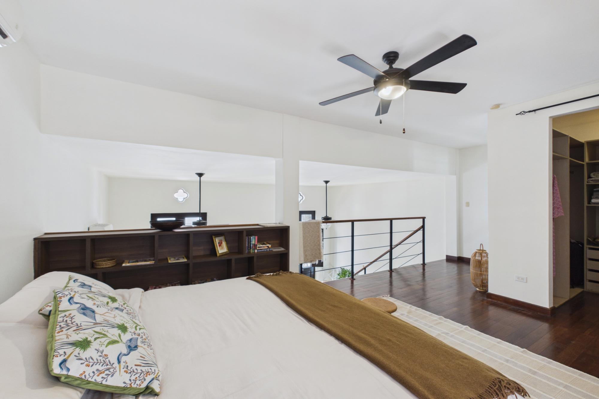 El refugio del narrador: un loft romántico de 3 niveles