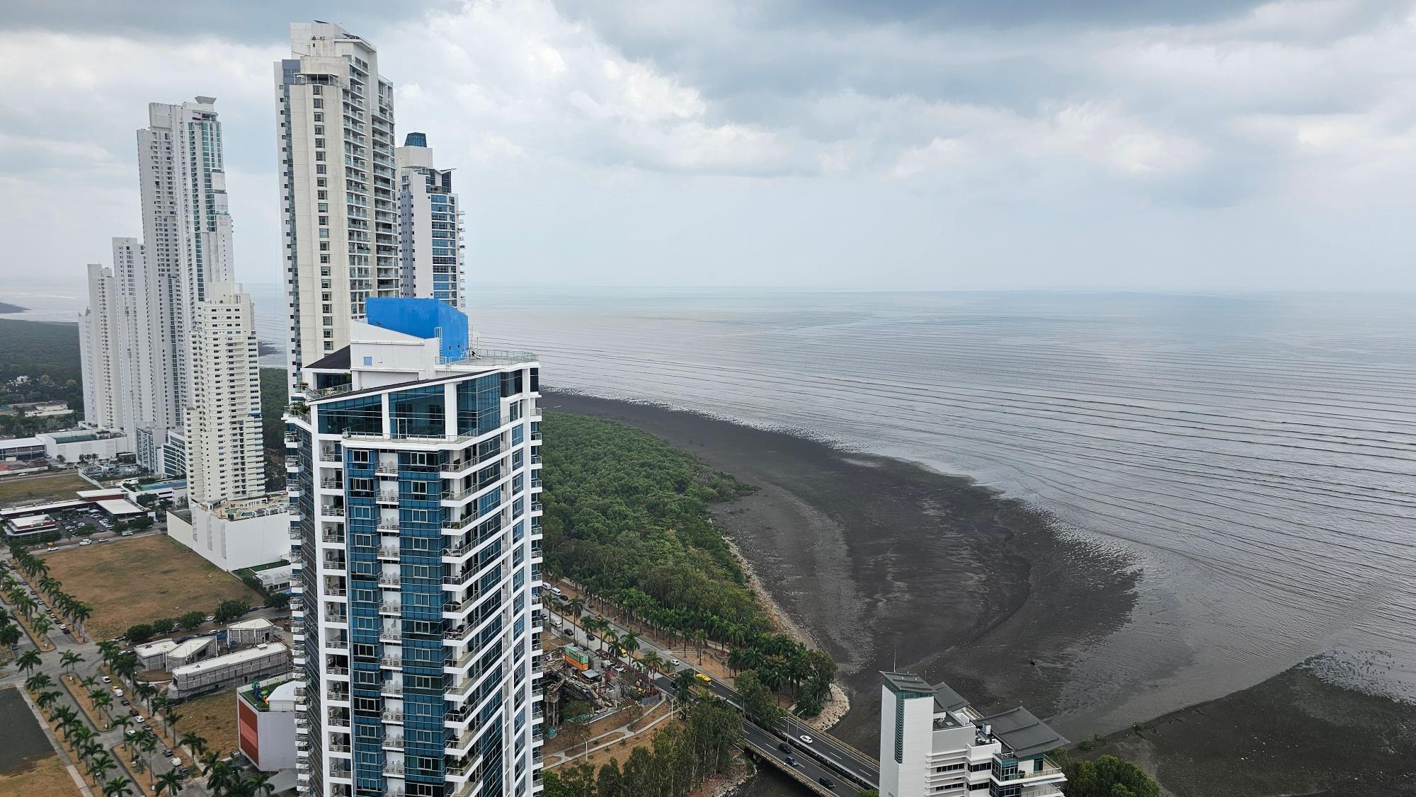 Venta de Apartamento en Parkside Costa del este Panama City