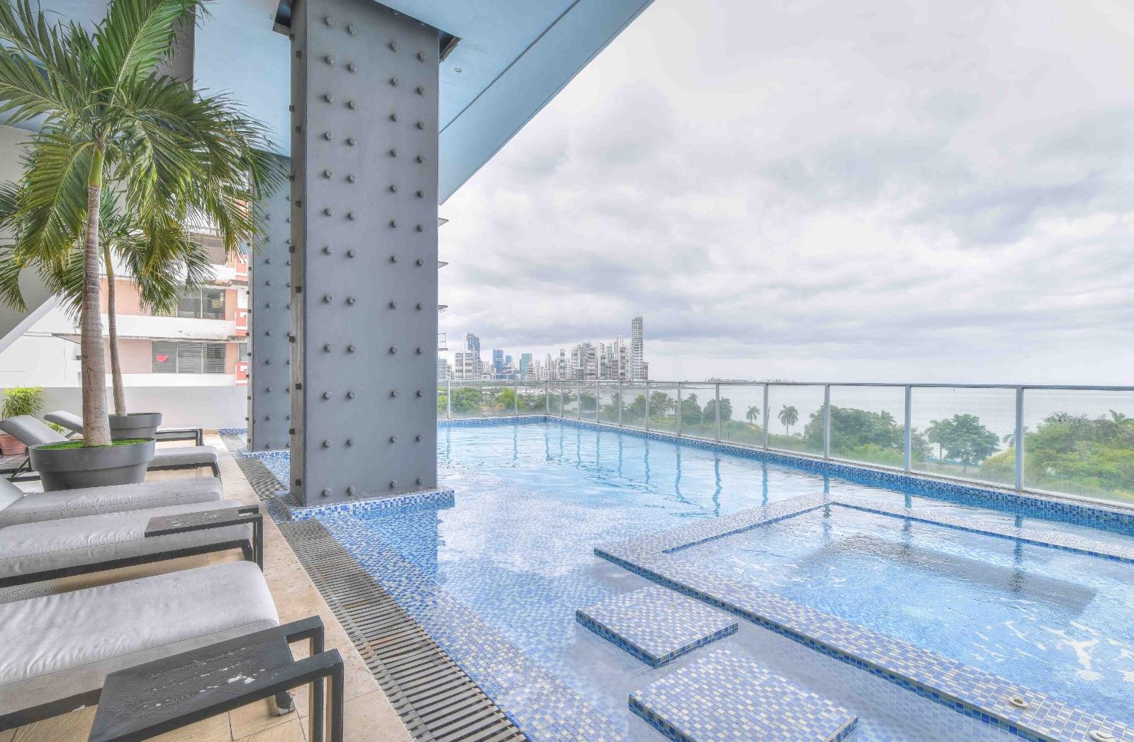 Apartamento frente al mar en venta Avenida Balboa