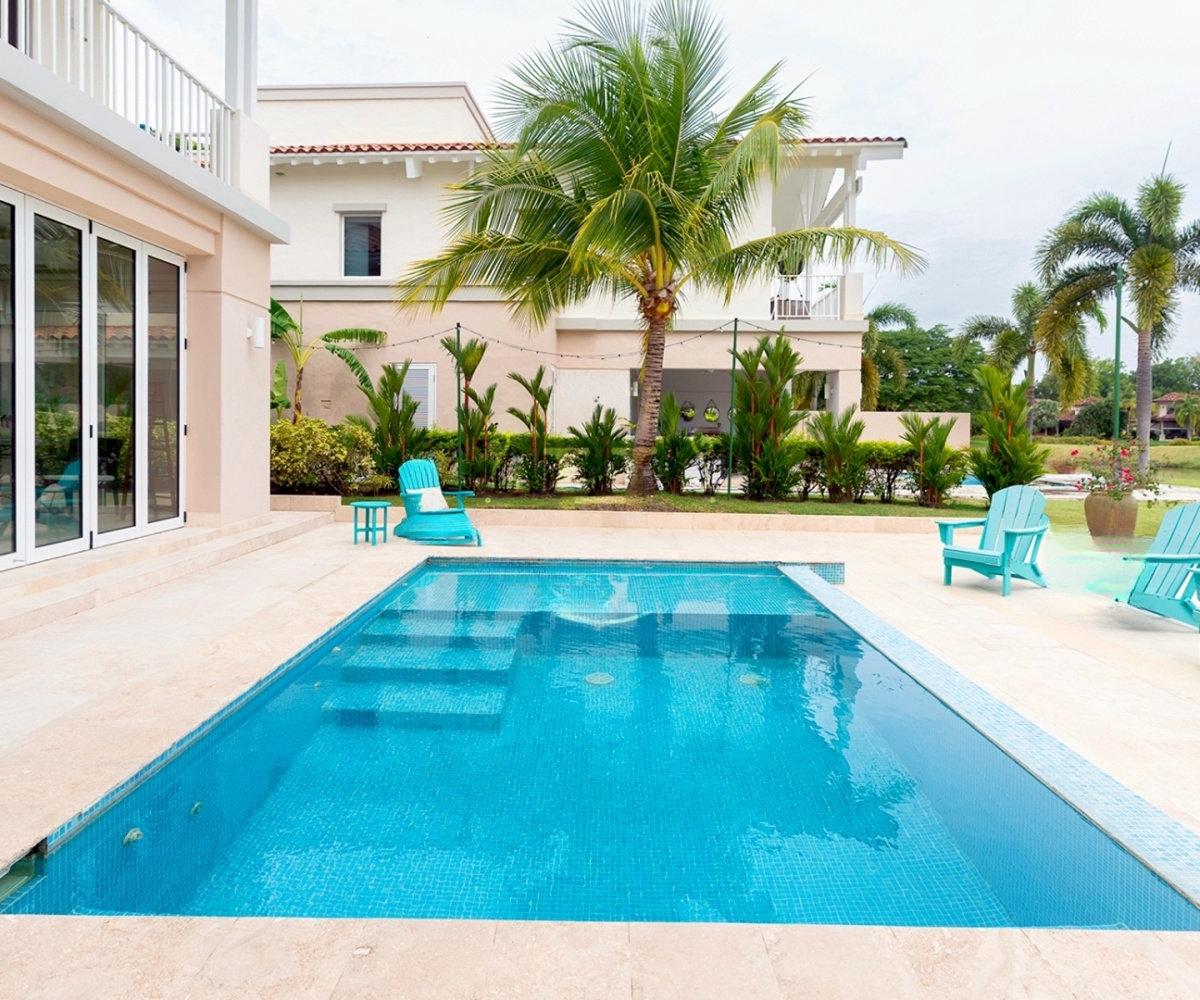 Casa frente a la playa en Buenaventura, Panamá
