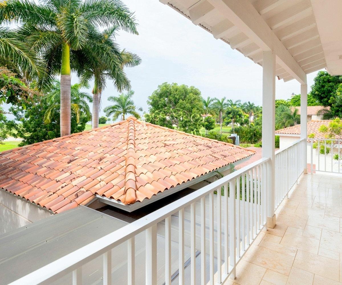 Casa frente a la playa en Buenaventura, Panamá