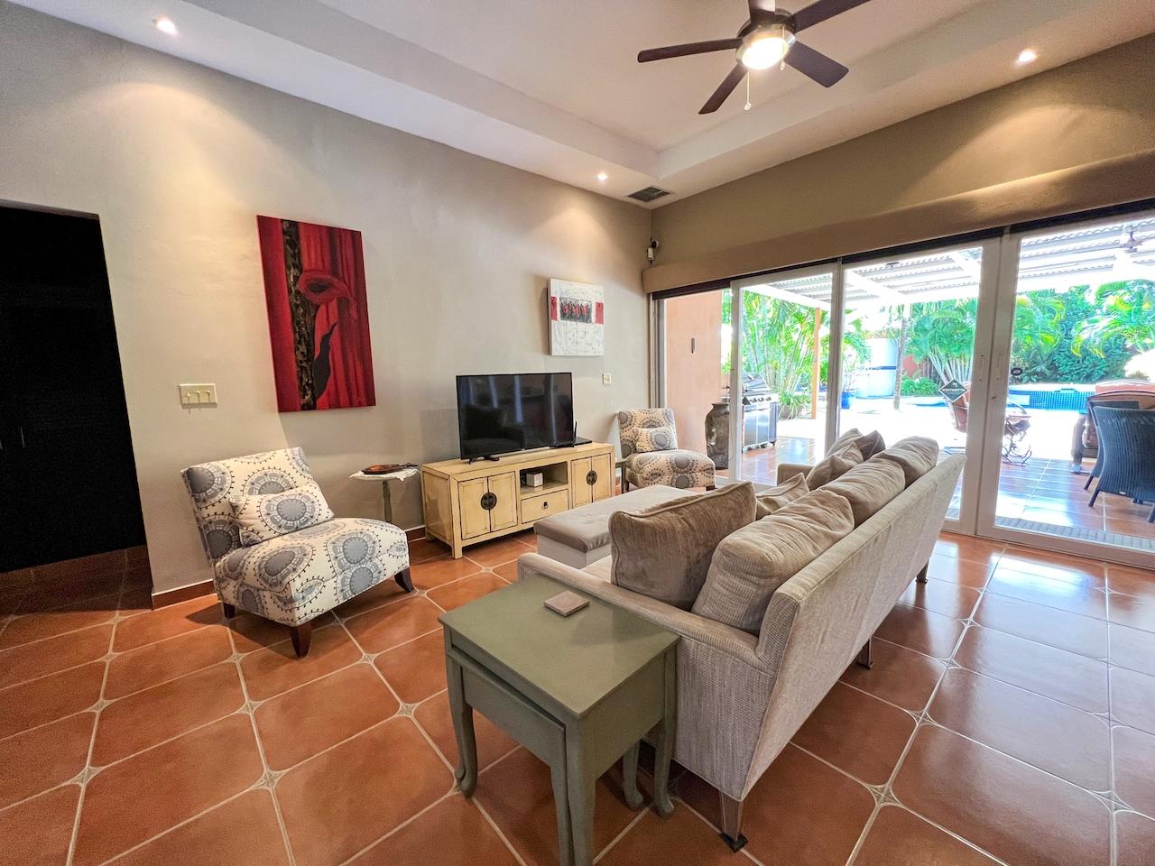 Hermosa casa privada en venta en Coronado.