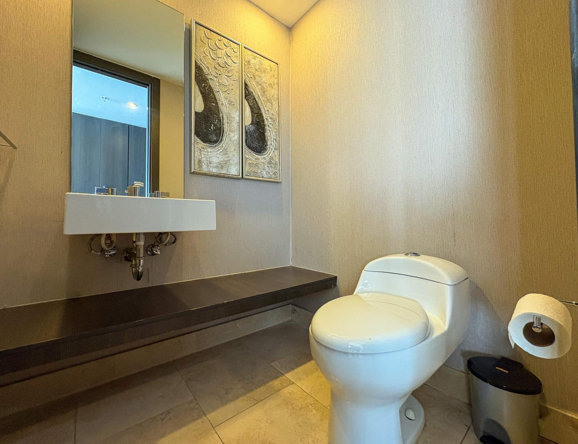 Apartamento en planta alta en Punta Pacífica, Panamá