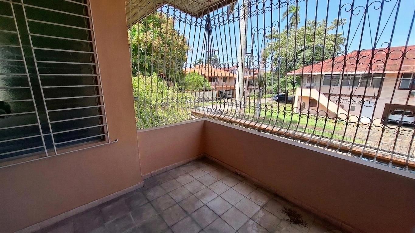 COLÓN/CASA EN VENTA