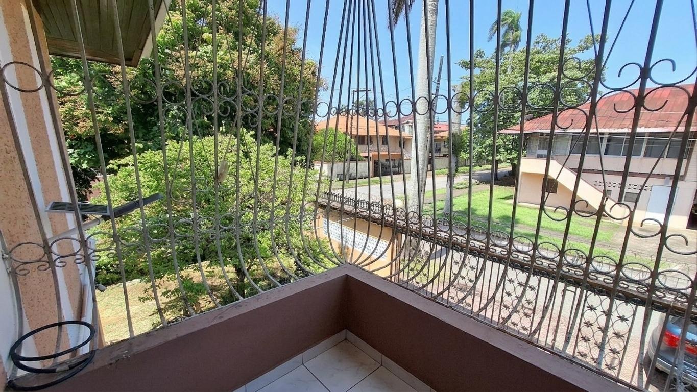 COLÓN/CASA EN VENTA