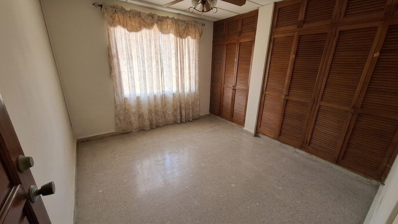 COLÓN/CASA EN VENTA