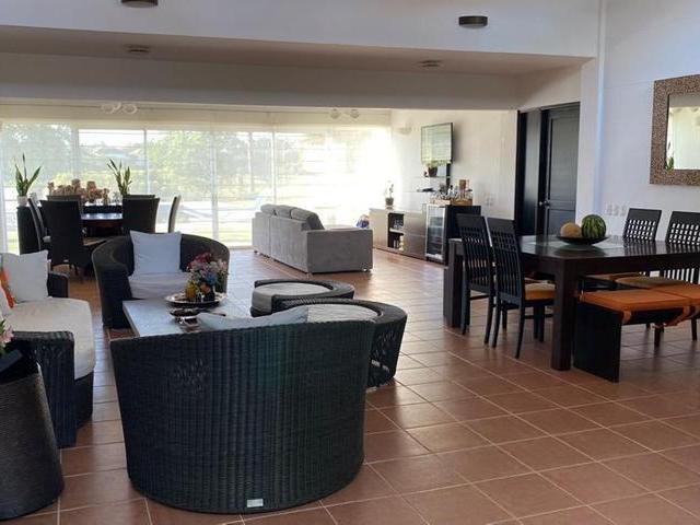 Villa 5 habitaciones, Piscina y Gazebo en Costa Blanca Villas