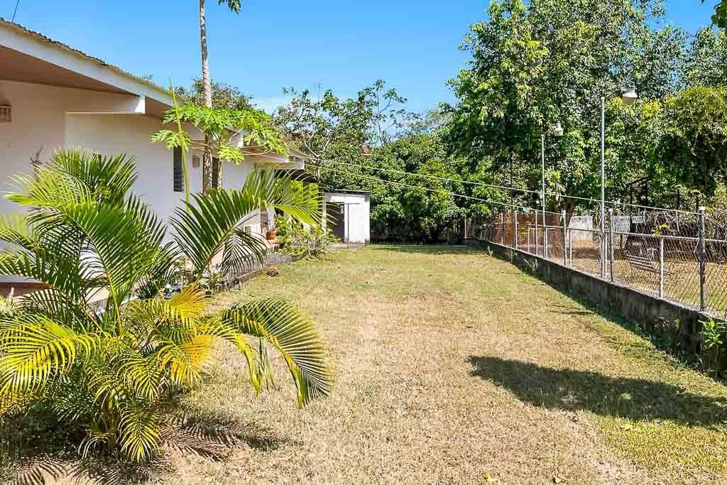 Casa en Pedasí con Área Independiente para Huéspedes