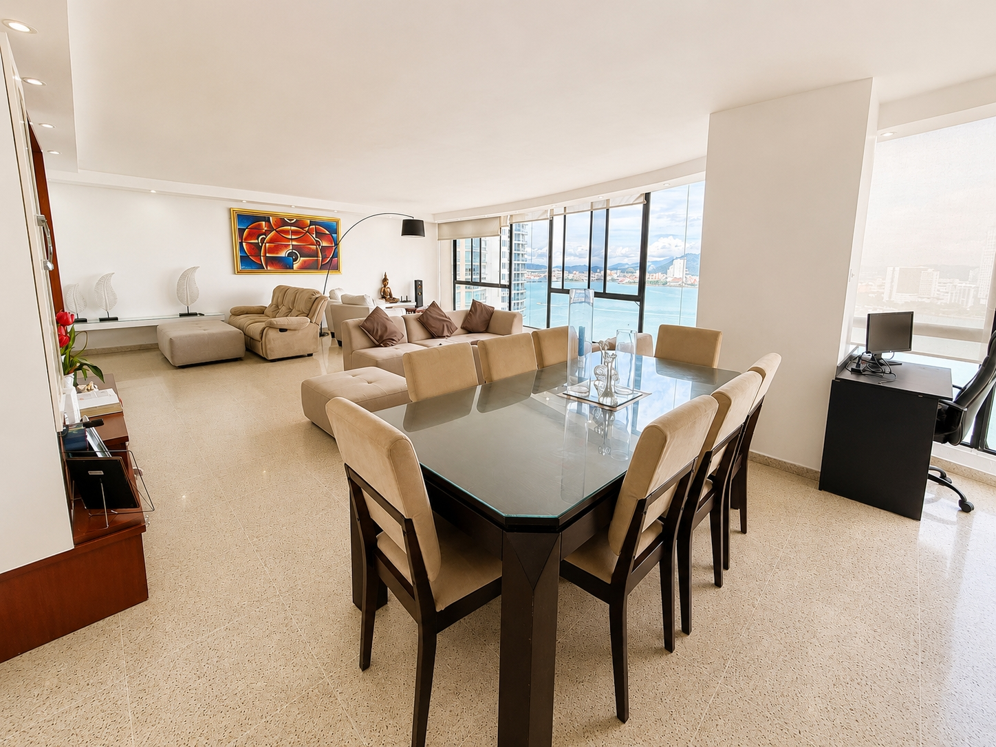 Venta de apartamento con vista al mar en Punta Paitilla P.H Mar de Plata