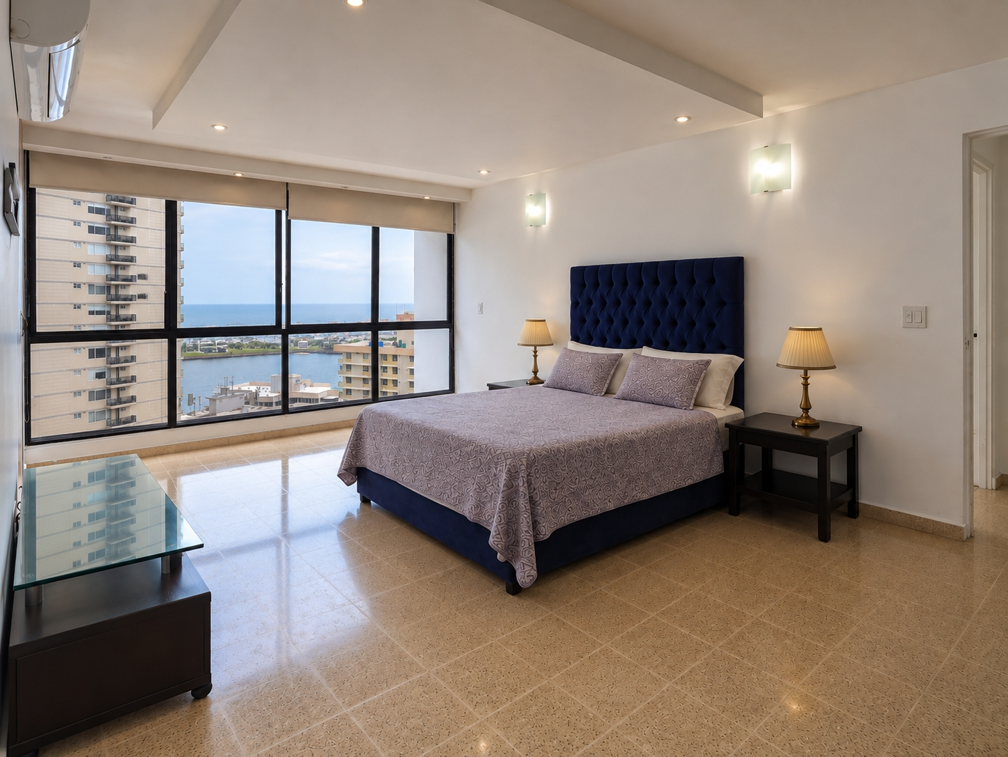 Venta de apartamento con vista al mar en Punta Paitilla P.H Mar de Plata