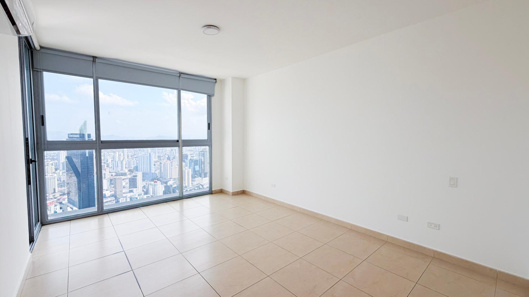 PISO ALTO EN AV BALBOA - WATERS 68D - 122 M2